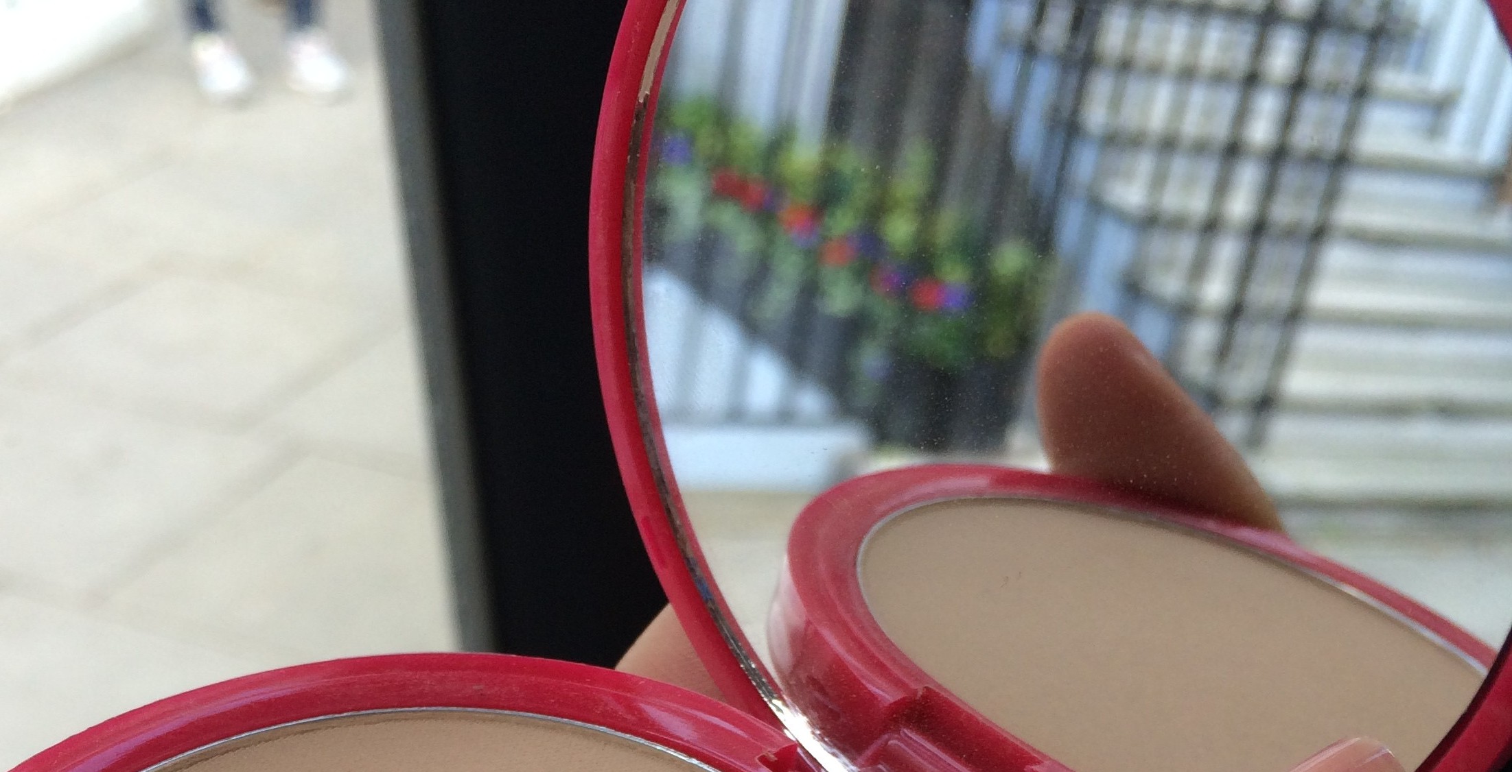 Chanel Les Beiges Dupe Bourjois Healthy Balance Powder Tijan Serena